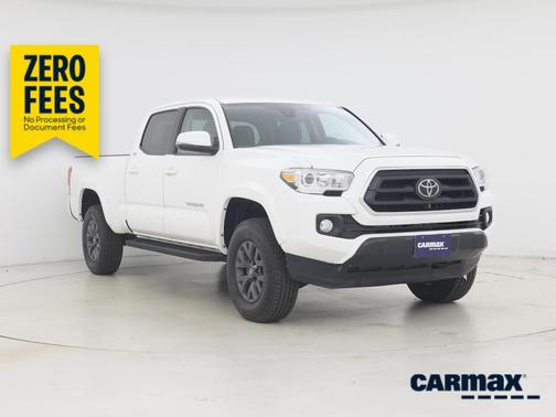 White 2023 Toyota Tacoma SR5