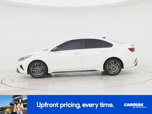 White 2022 Kia Forte GT-Line