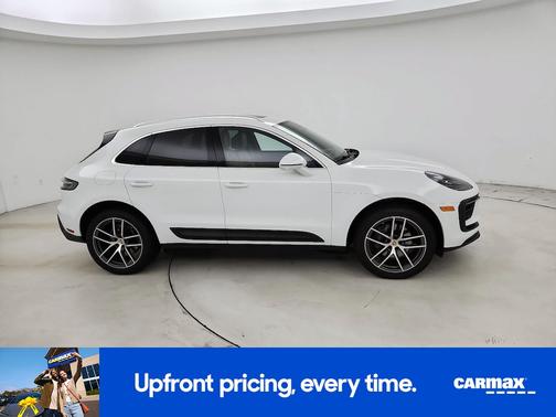 White 2022 Porsche Macan