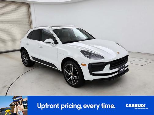 White 2022 Porsche Macan