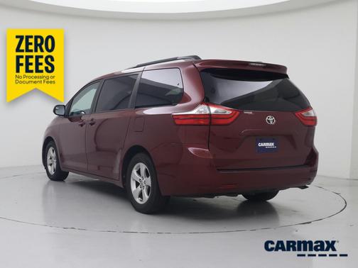 Red 2017 Toyota Sienna LE