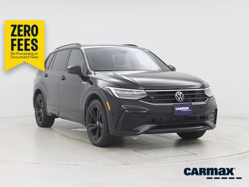 Black 2024 Volkswagen Tiguan SE R-Line Black