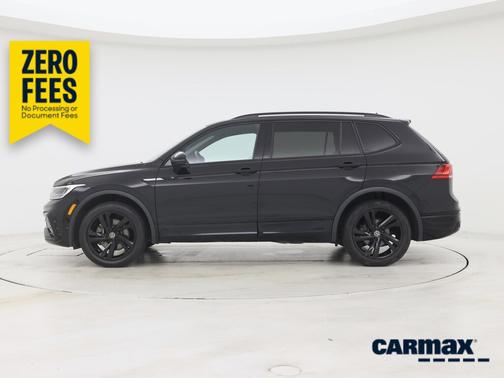 Black 2024 Volkswagen Tiguan SE R-Line Black