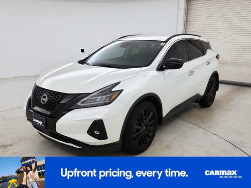 White 2023 Nissan Murano SV