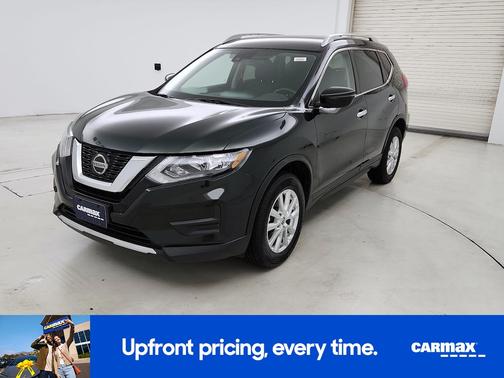 Green 2019 Nissan Rogue SV