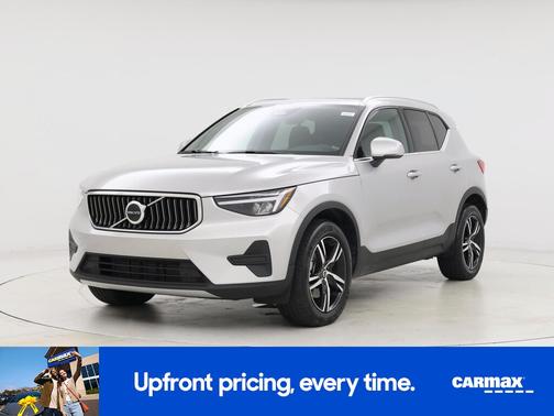 2025 Volvo XC40 B5 Core Bright Theme