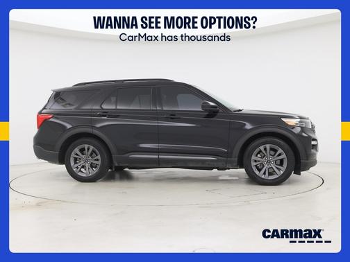 Black 2022 Ford Explorer XLT