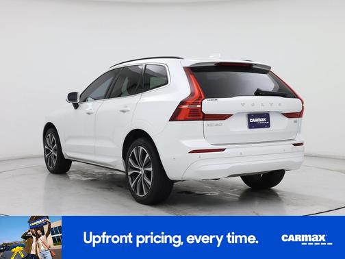 2022 Volvo XC60 B5 Momentum