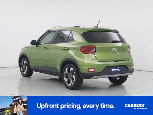 Green 2023 Hyundai VENUE SEL