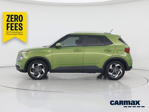 Green 2023 Hyundai VENUE SEL