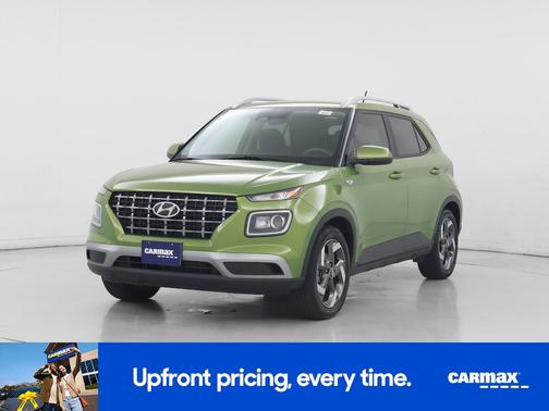 Green 2023 Hyundai VENUE SEL