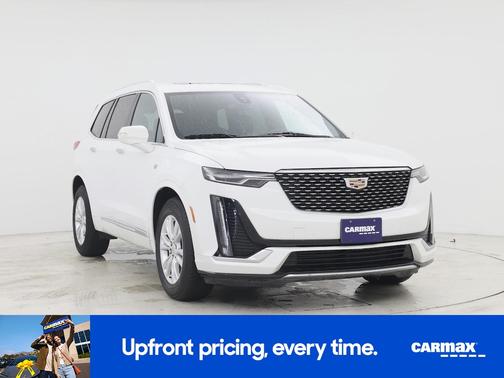 White 2021 Cadillac XT6 Luxury