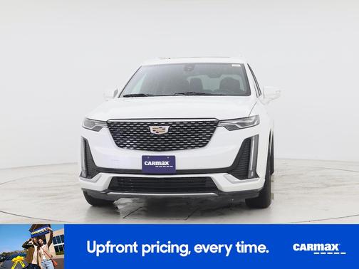 White 2021 Cadillac XT6 Luxury
