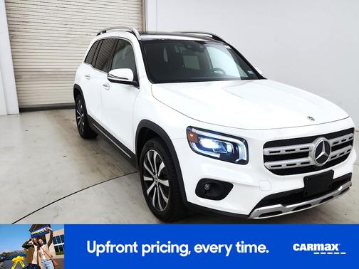 White 2022 Mercedes-Benz GLB 250