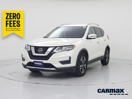 White 2019 Nissan Rogue SV