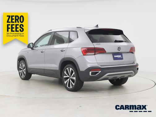 Silver 2023 Volkswagen Taos SE