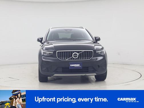 2025 Volvo XC40 B5 Core Bright Theme