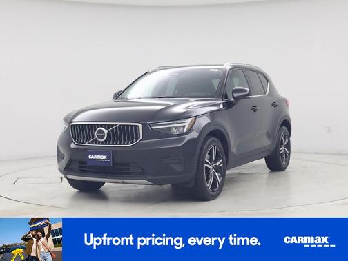 2025 Volvo XC40 B5 Core Bright Theme