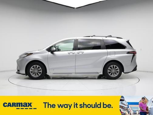 2021 Toyota Sienna XLE