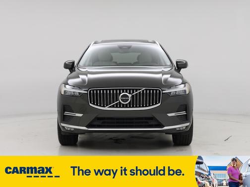 2022 Volvo XC60 B5 Inscription
