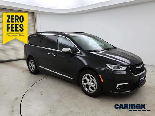 Black 2023 Chrysler Pacifica Limited