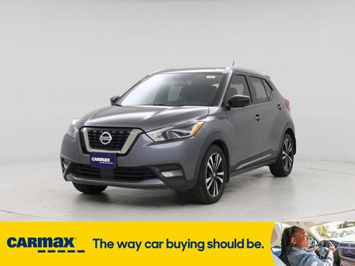 2020 Nissan Kicks SR
