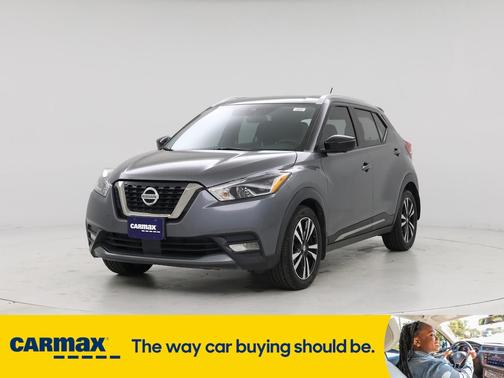 2020 Nissan Kicks SR
