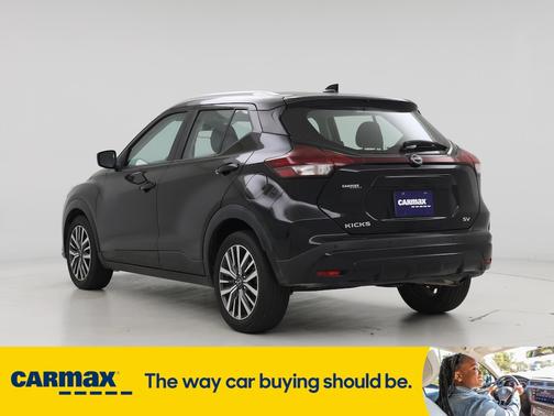 2022 Nissan Kicks SV