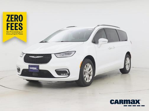 White 2022 Chrysler Pacifica Touring L
