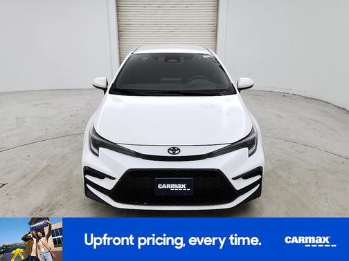 White 2025 Toyota Corolla SE