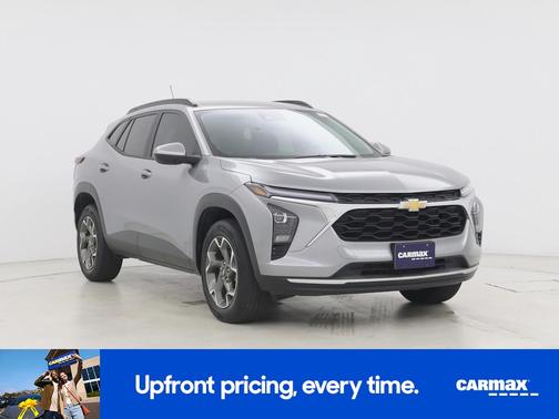 Gray 2024 Chevrolet Trax LT