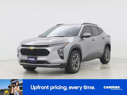 Gray 2024 Chevrolet Trax LT