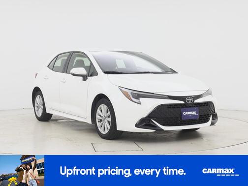 White 2025 Toyota Corolla Hatchback SE
