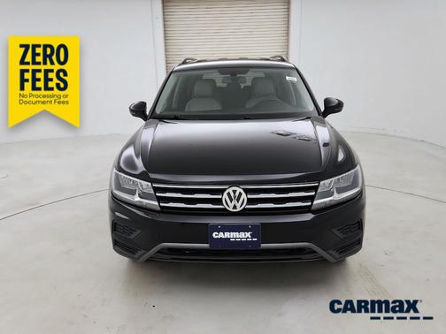 Black 2019 Volkswagen Tiguan SE