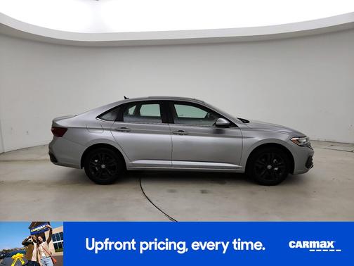 Silver 2024 Volkswagen Jetta SE