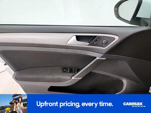 2016 Volkswagen Golf S