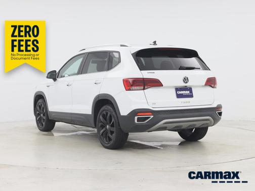 White 2022 Volkswagen Taos SE