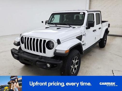 White 2023 Jeep Gladiator Freedom