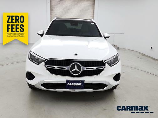 White 2025 Mercedes-Benz GLC 300
