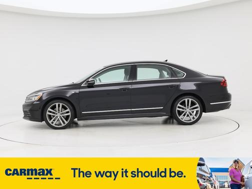 2017 Volkswagen Passat R-Line