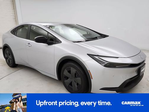 2025 Toyota Prius LE