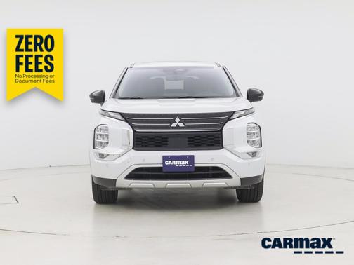 Gray 2024 Mitsubishi Outlander SE Black Edition