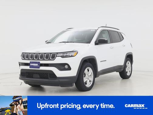 White 2022 Jeep Compass Latitude