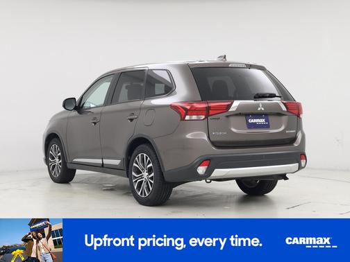 2017 Mitsubishi Outlander ES