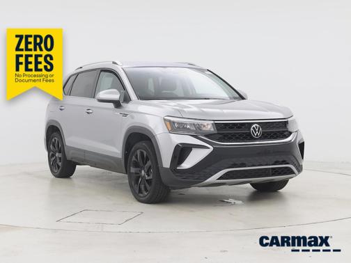Silver 2023 Volkswagen Taos SE