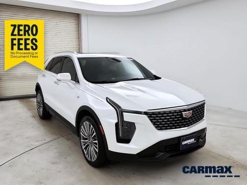 White 2025 Cadillac XT4 Premium Luxury