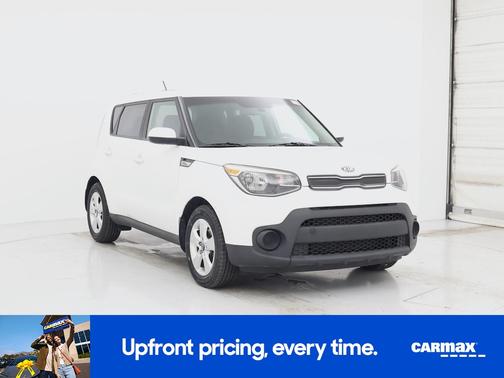 White 2018 Kia Soul