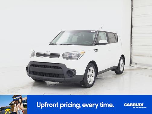 White 2018 Kia Soul
