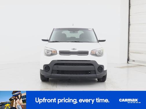 White 2018 Kia Soul