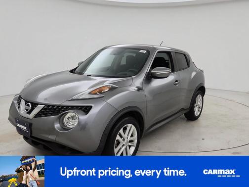 Gray 2017 Nissan Juke S